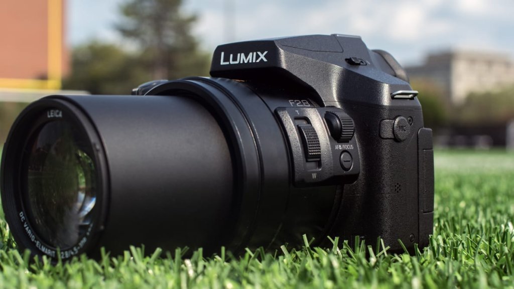 دوربین عکاسی پاناسونیک Panasonic Lumix DMC-FZ300