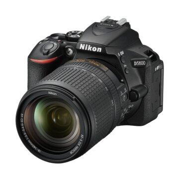 دوربین دیجیتال عکاسی نیکون Nikon D5600 18-140 - دست دوم